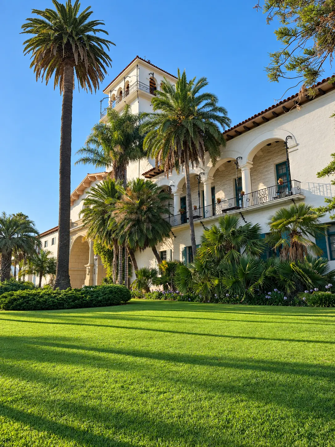 Palm trees and gardens at the Santa Barbara Courthouse